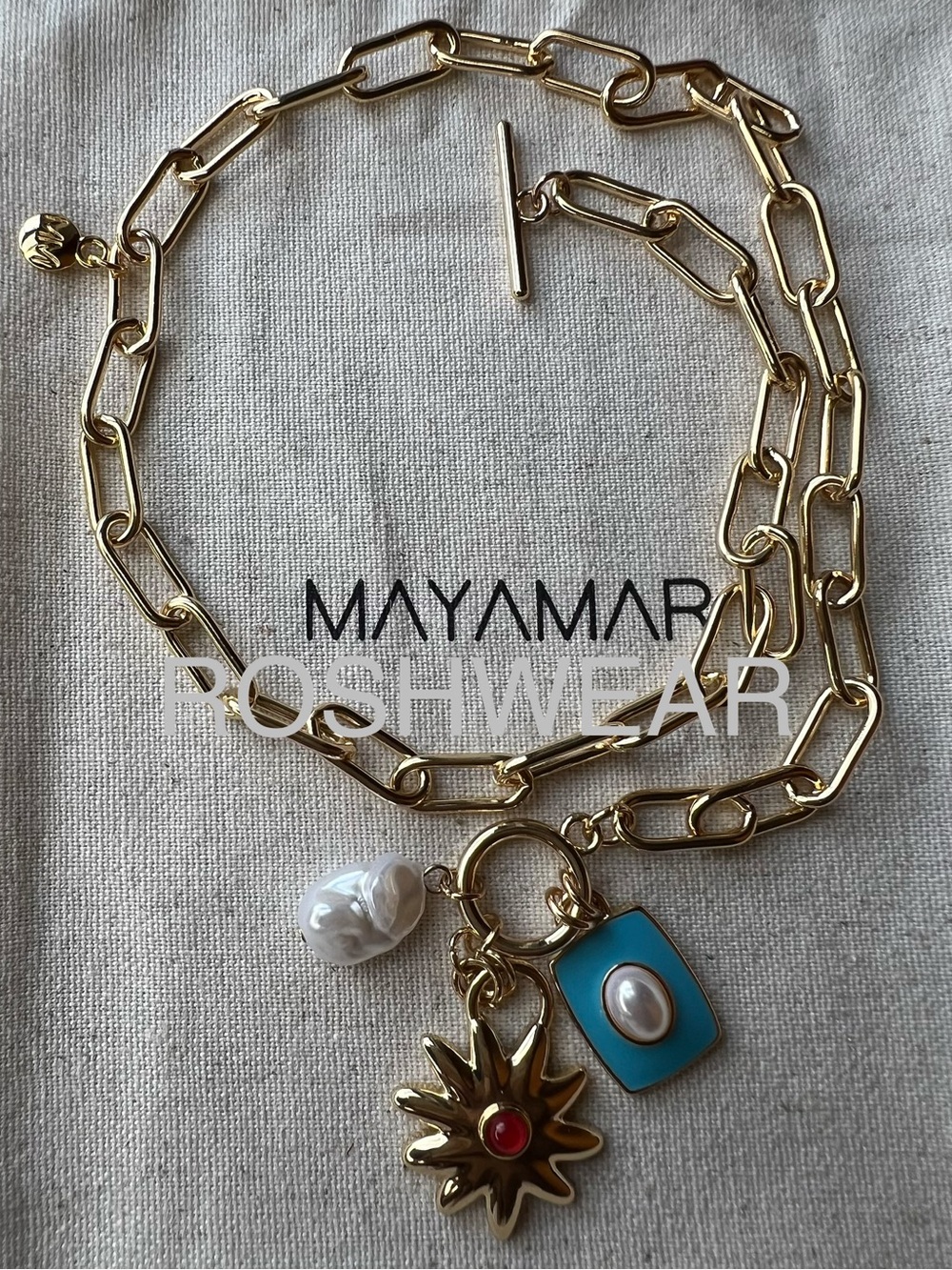 Gold-Link Charm Necklace with Faux Turquoise, Pearl & Red Accents NWOT - Picture 4 of 8